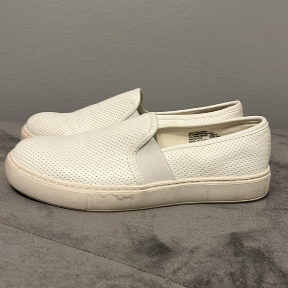 White Memory foam slip on sneakers - Picture 3 of 5